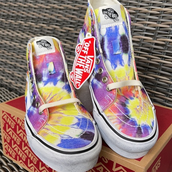 Vans Men’s SK8-Hi Tapered Washed Tie Dye/True White Sneakers - Picture 8 of 16